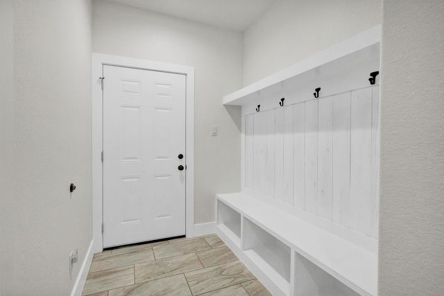 517 Highview Court, Godley, TX 76044