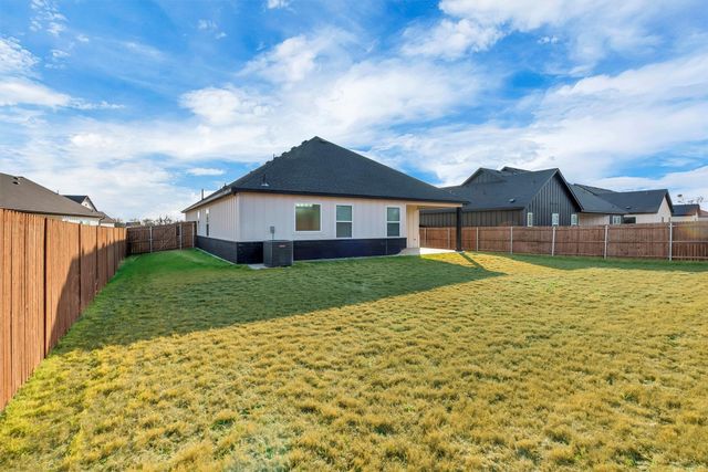 517 Highview Court, Godley, TX 76044