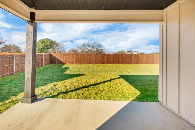 517 Highview Court, Godley, TX 76044