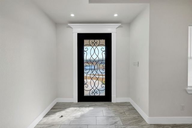 517 Highview Court, Godley, TX 76044