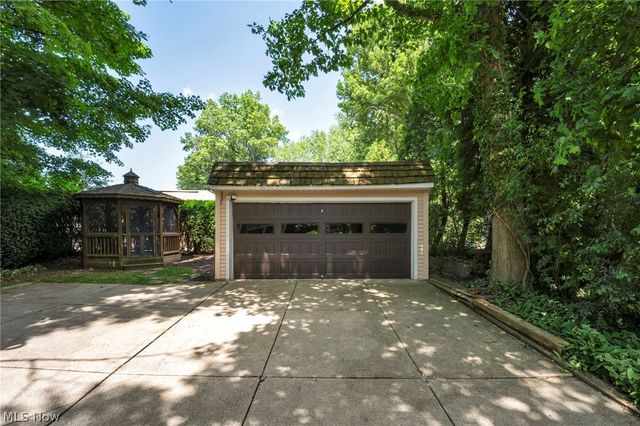 20417 Almar Drive, Shaker Heights, OH 44122