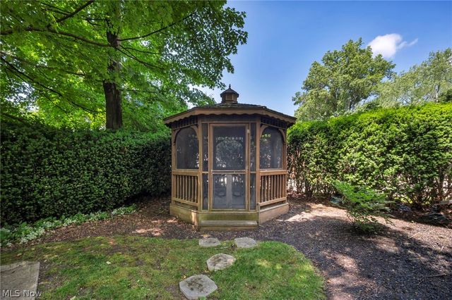 20417 Almar Drive, Shaker Heights, OH 44122