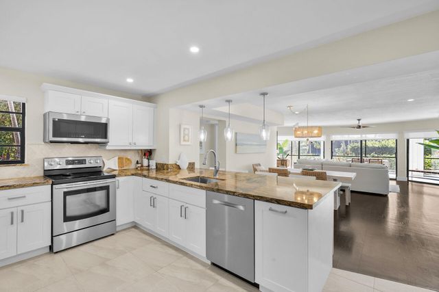 88181 Old Hwy Apt G4, Plantation Key, FL 33036