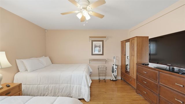 218 Little Ranch RD E, Red Rock, TX 78662