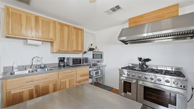 218 Little Ranch RD E, Red Rock, TX 78662