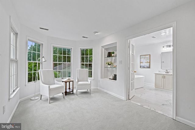 3009 WINDY KNOLL CT, Rockville, MD 20850