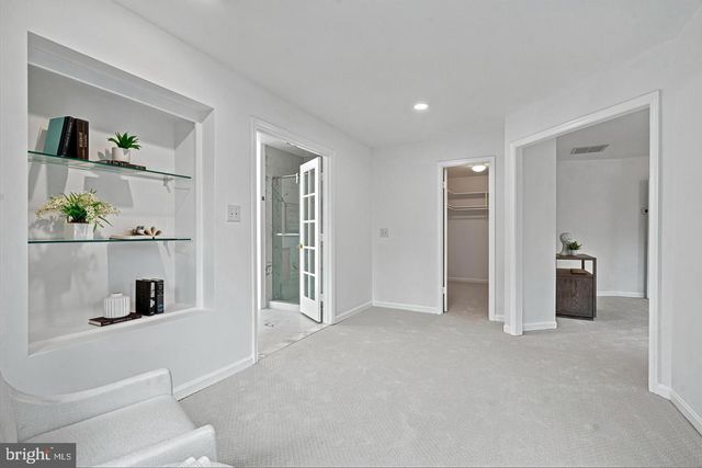 3009 WINDY KNOLL CT, Rockville, MD 20850