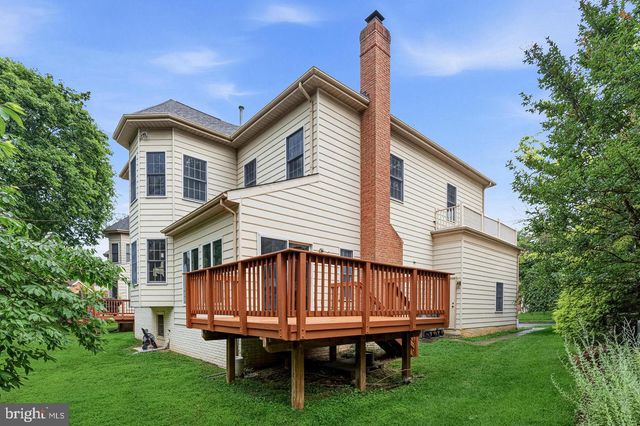 3009 WINDY KNOLL CT, Rockville, MD 20850