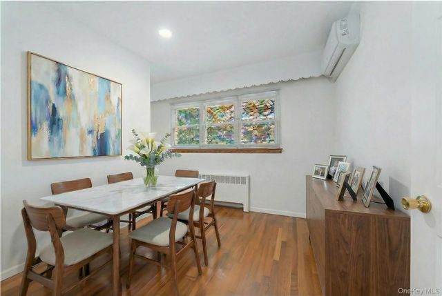 25 Lawrence Street, New Hyde Park, NY 11040