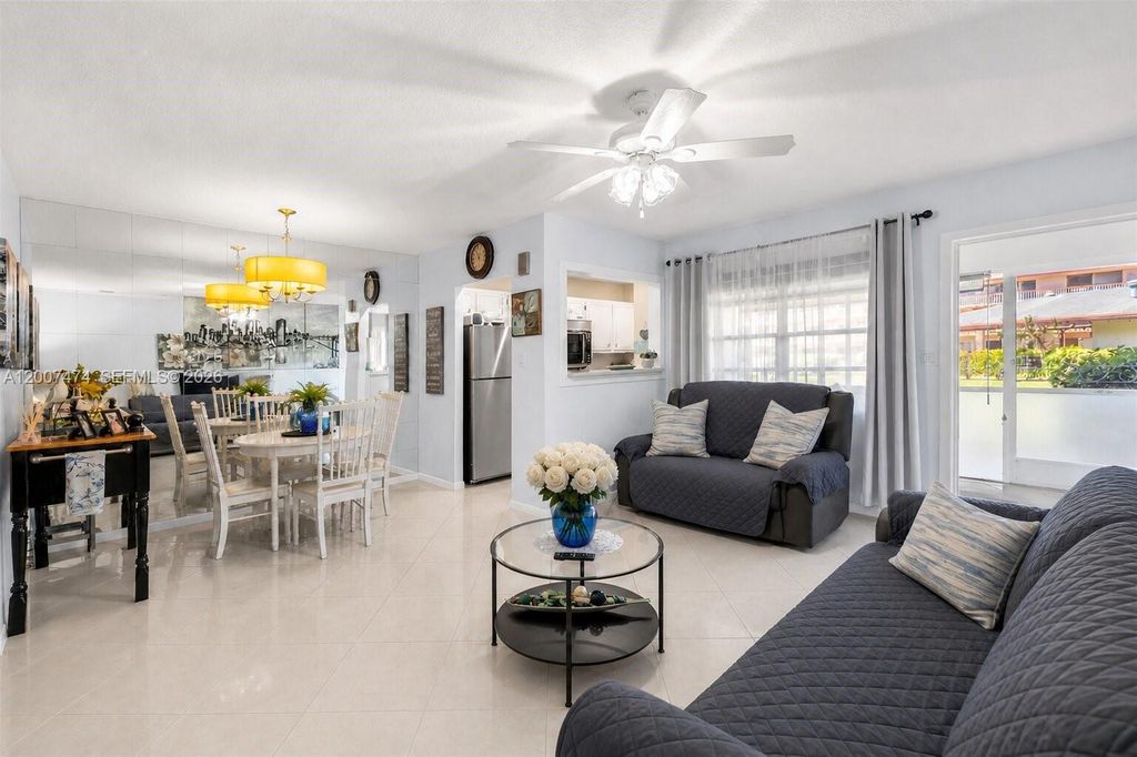 5300 Washington Street H137, Hollywood, FL 33021