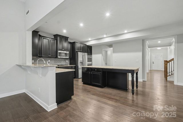 10474 Black Locust Lane, Charlotte, NC 28215