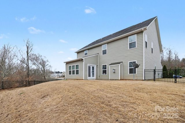 10474 Black Locust Lane, Charlotte, NC 28215