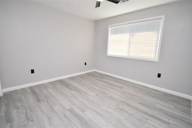 16587 El Camino Real, Houston, TX 77062