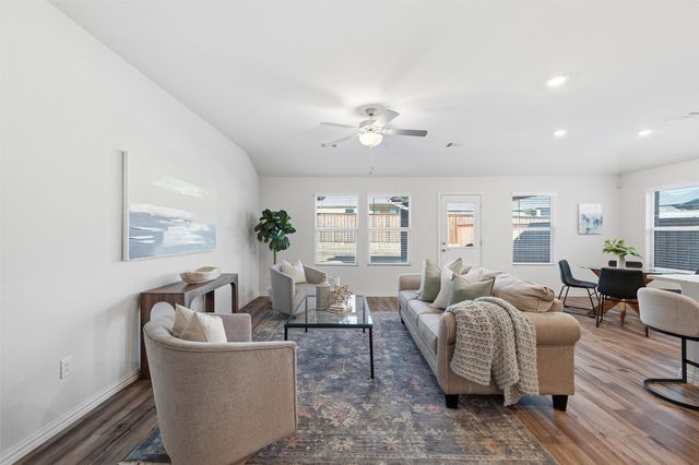 10424 Colina Drive, Fort Worth, TX 76126