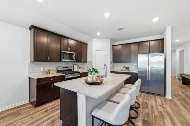 10424 Colina Drive, Fort Worth, TX 76126