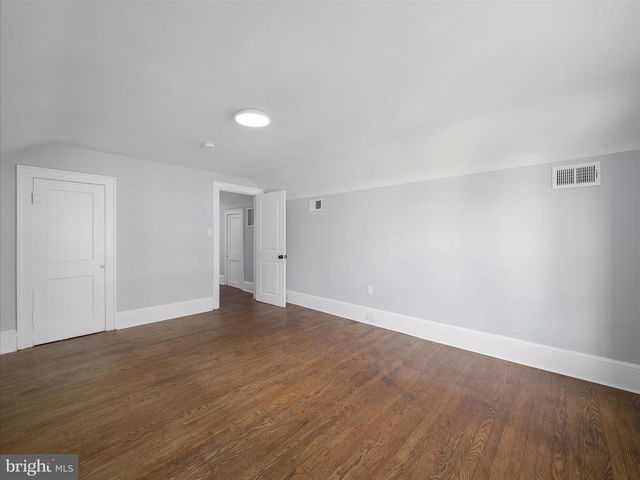 120 E SOUTH ST, Martinsburg, WV 25401