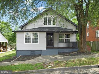 120 E SOUTH ST, Martinsburg, WV 25401