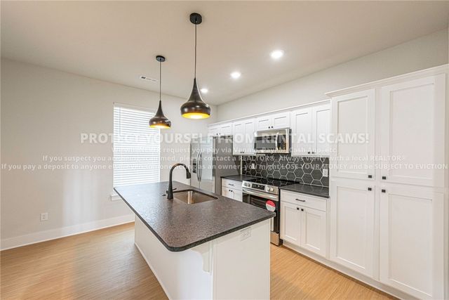 3124 W Salida Lane, Fayetteville, AR 72704