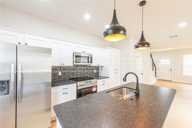 3124 W Salida Lane, Fayetteville, AR 72704