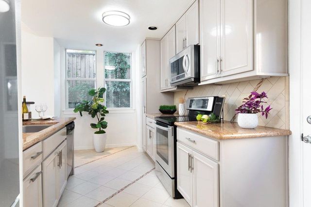 205 Roosevelt Terrace, Santa Cruz, CA 95060