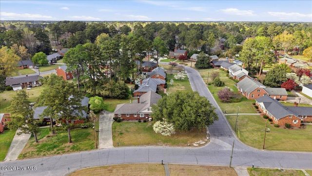 1600 Saint Andrews Place, Kinston, NC 28504