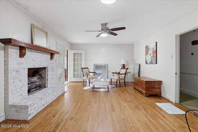 1600 Saint Andrews Place, Kinston, NC 28504