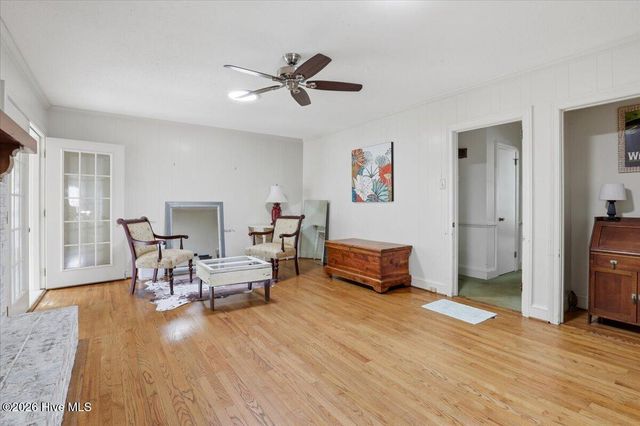 1600 Saint Andrews Place, Kinston, NC 28504