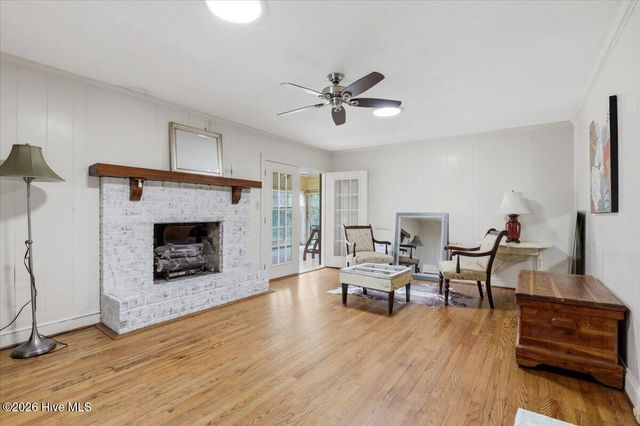 1600 Saint Andrews Place, Kinston, NC 28504