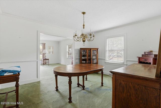 1600 Saint Andrews Place, Kinston, NC 28504