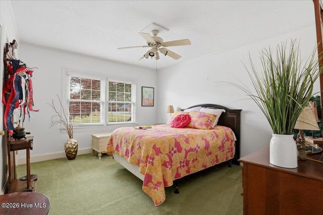 1600 Saint Andrews Place, Kinston, NC 28504