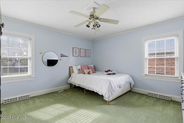 1600 Saint Andrews Place, Kinston, NC 28504