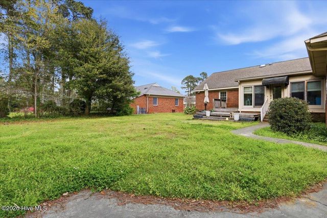 1600 Saint Andrews Place, Kinston, NC 28504