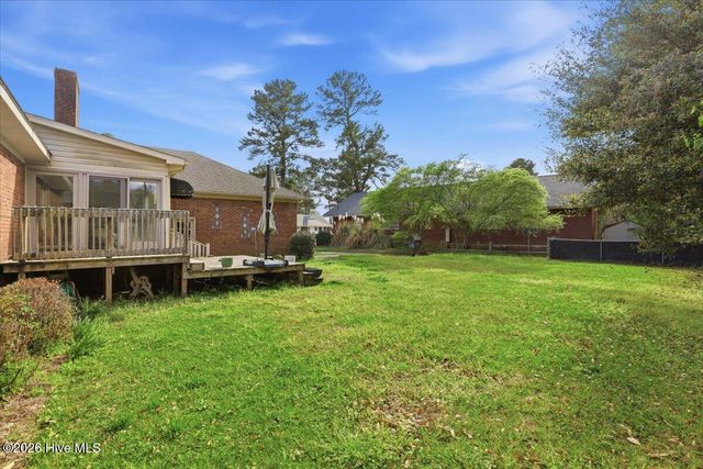 1600 Saint Andrews Place, Kinston, NC 28504