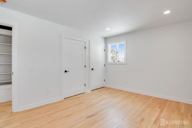 4 Seymour Terrace, Piscataway, NJ 08854