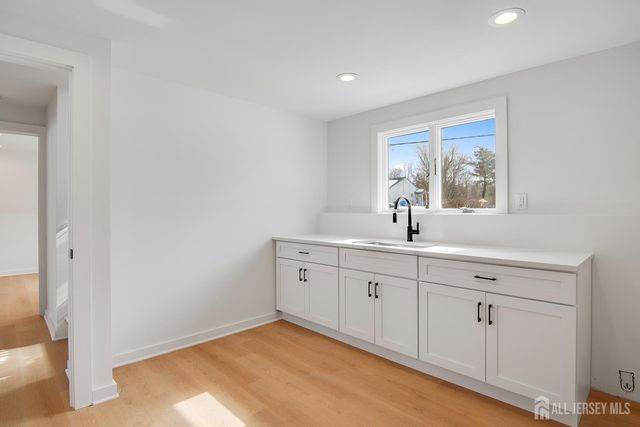 4 Seymour Terrace, Piscataway, NJ 08854