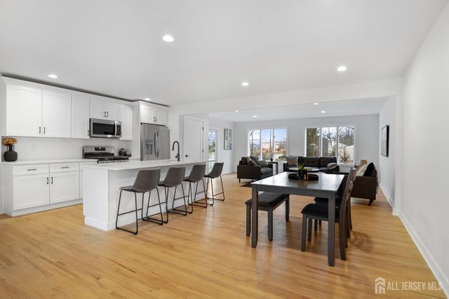 4 Seymour Terrace, Piscataway, NJ 08854