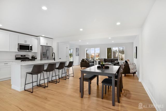 4 Seymour Terrace, Piscataway, NJ 08854