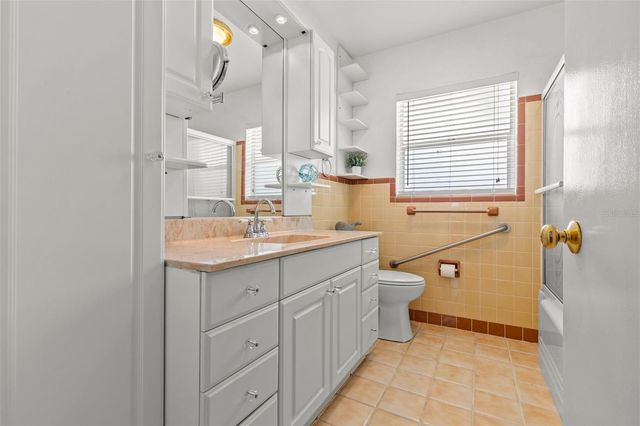 2087 DRUID ROAD E, Clearwater, FL 33764