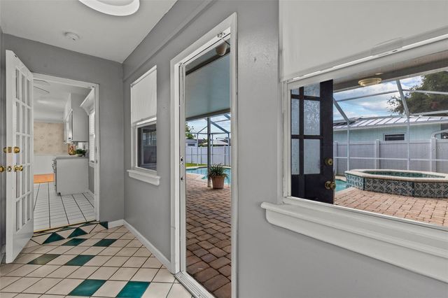2087 DRUID ROAD E, Clearwater, FL 33764