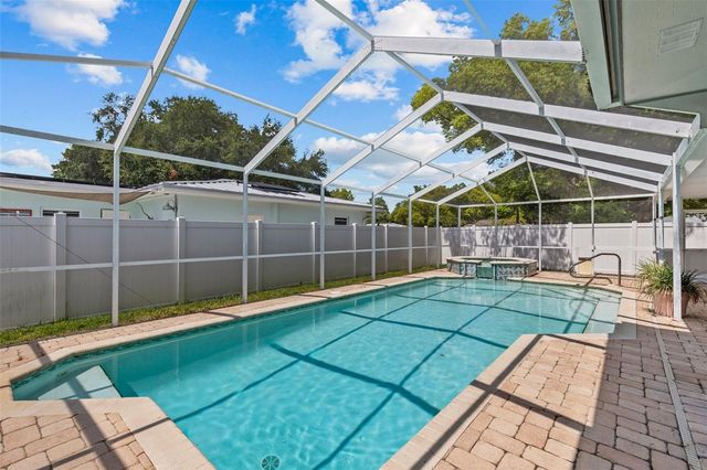 2087 DRUID ROAD E, Clearwater, FL 33764