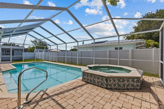 2087 DRUID ROAD E, Clearwater, FL 33764