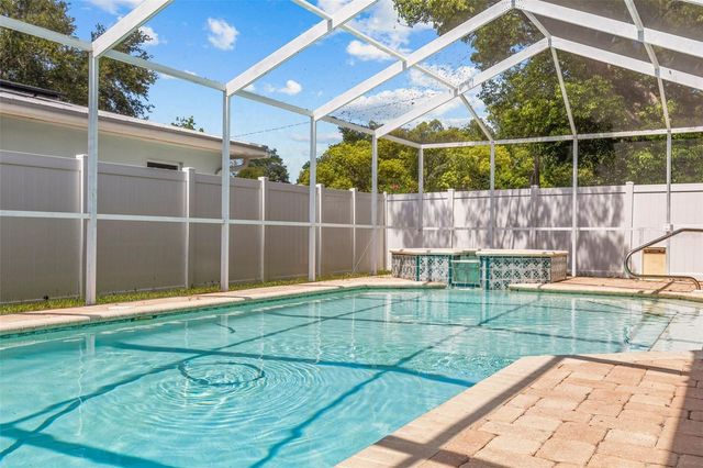2087 DRUID ROAD E, Clearwater, FL 33764