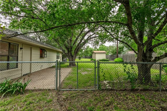 4507 Taft Court, Bryan, TX 77802
