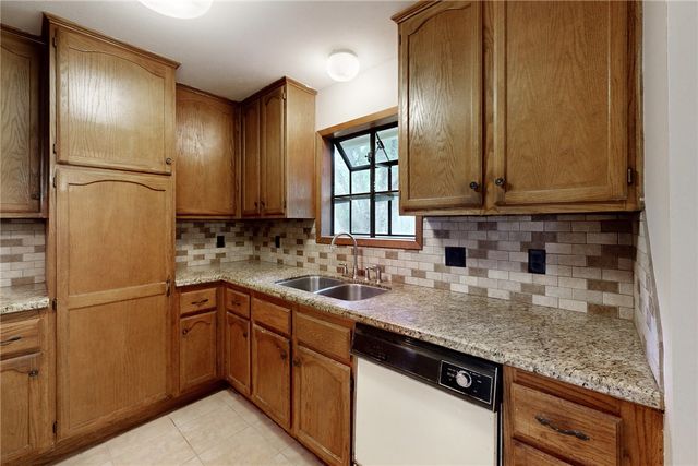 4507 Taft Court, Bryan, TX 77802