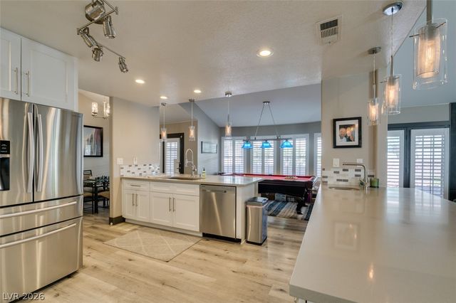 1909 Blackpool Circle, Las Vegas, NV 89128