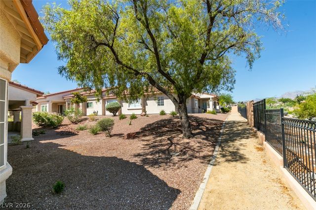 1909 Blackpool Circle, Las Vegas, NV 89128