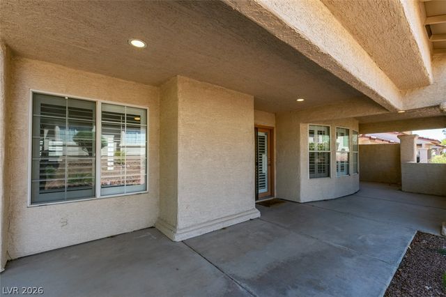 1909 Blackpool Circle, Las Vegas, NV 89128