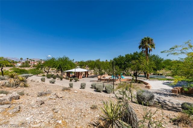 1909 Blackpool Circle, Las Vegas, NV 89128