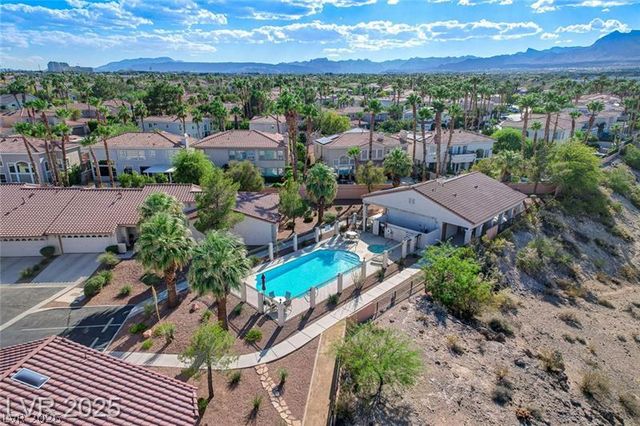 1909 Blackpool Circle, Las Vegas, NV 89128