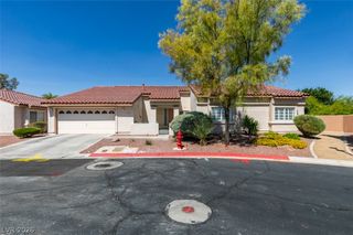 1909 Blackpool Circle, Las Vegas, NV 89128
